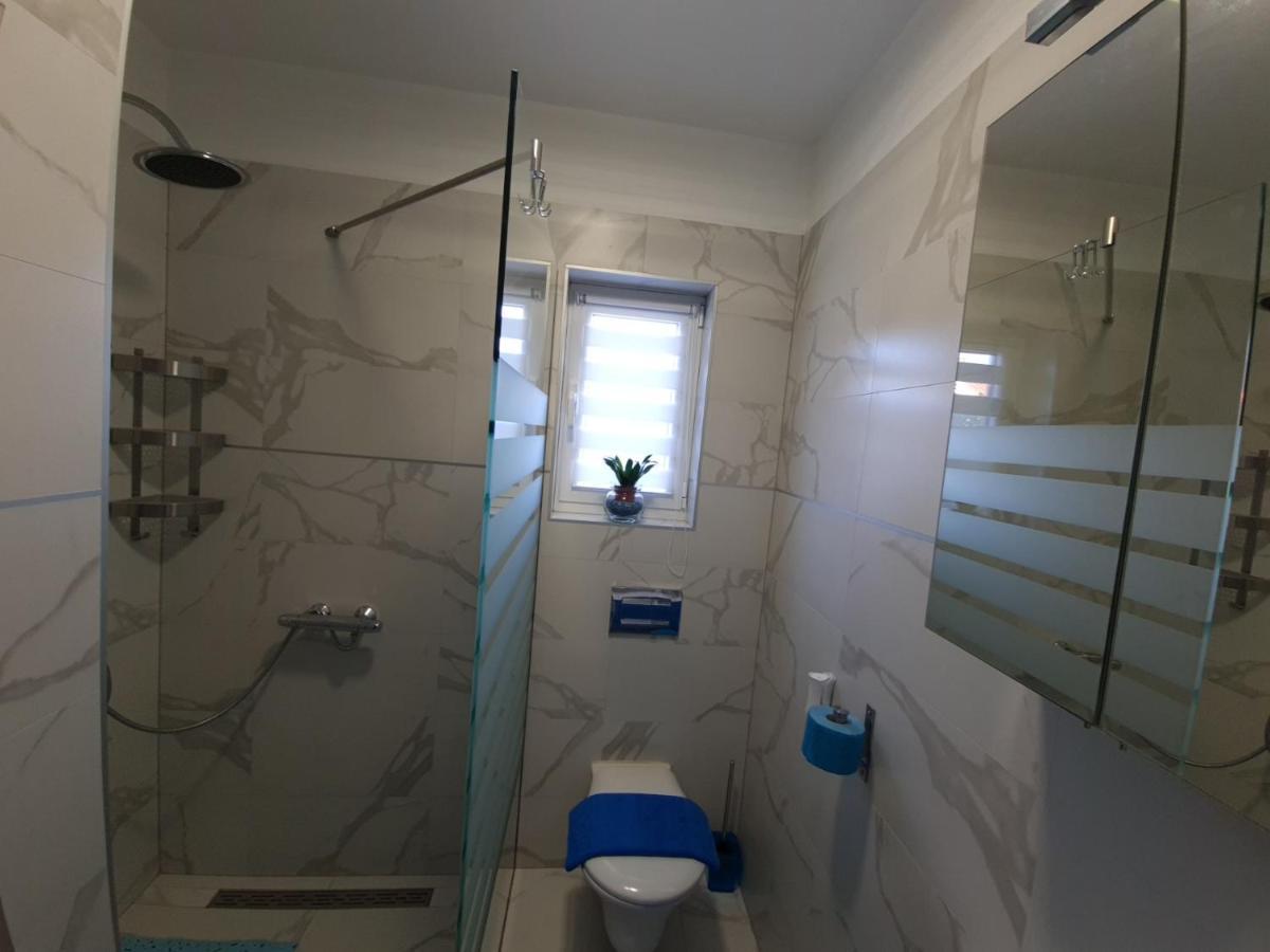 Tj Apartment Кърк Екстериор снимка