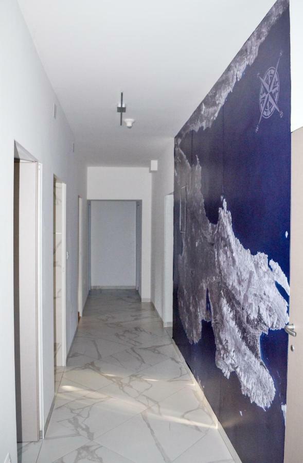 Tj Apartment Кърк Екстериор снимка